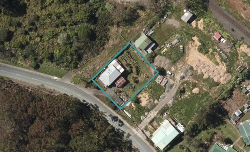 15 Limeburners Street, Morningside, Whangarei - Carousel 1