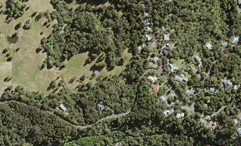 121 Scenic Drive, Titirangi, Auckland - Carousel 1