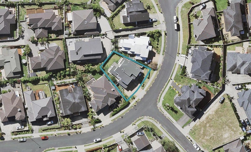 79 Killybegs Drive, Pinehill, Auckland - Carousel 1