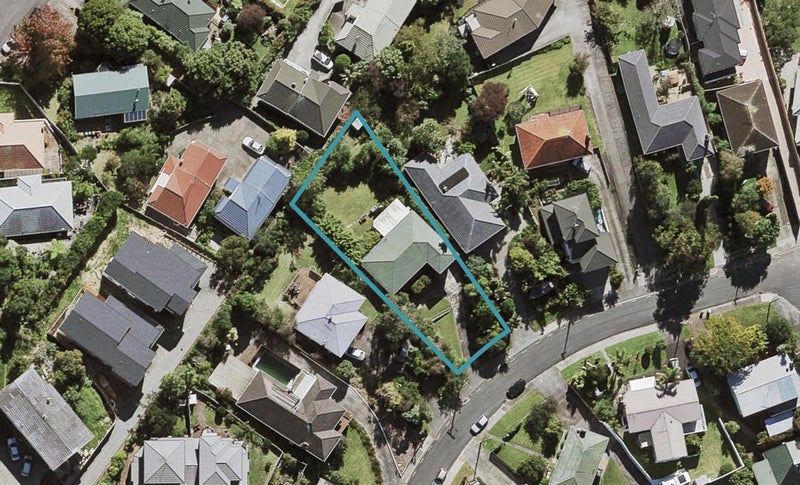 6 McIlroy Avenue, Hillsborough, Auckland - Carousel 1