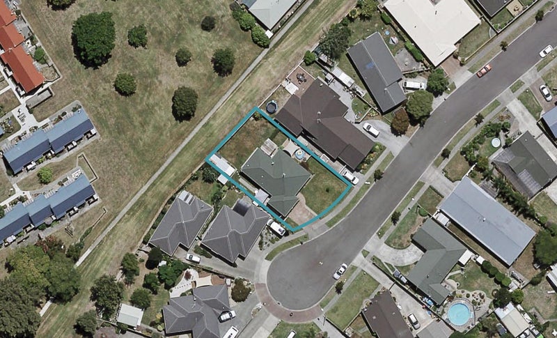 10 Alan Styles Place, Greenmeadows, Napier - Carousel 1