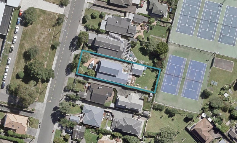 12 Kauri Street, Woburn, Lower Hutt - Carousel 1