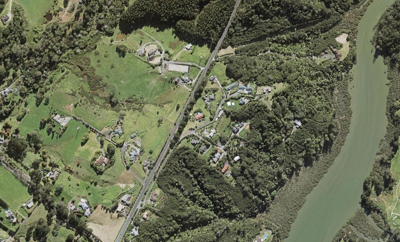 209 Paremoremo Road, Lucas Heights, Auckland - Carousel 1