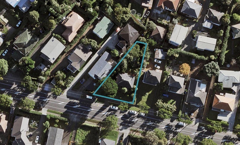 115 Owairaka Avenue, Mount Albert, Auckland - Carousel 1