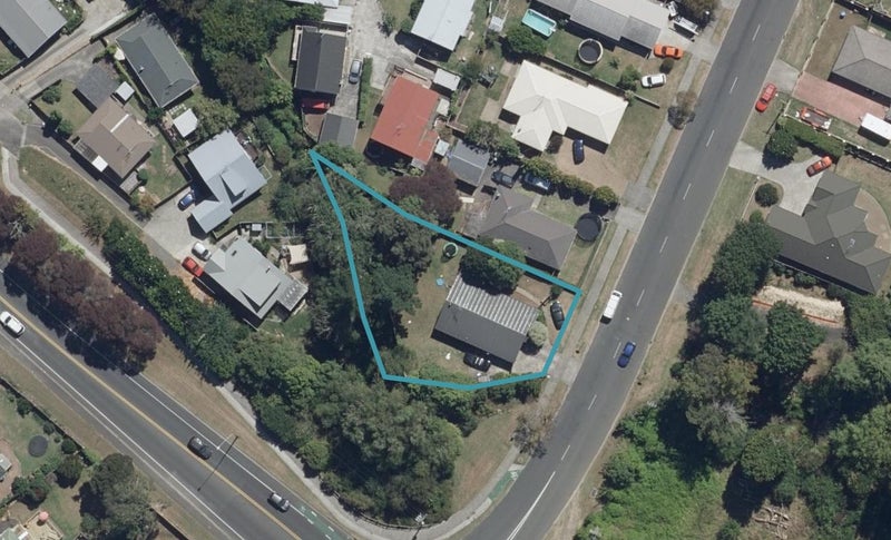 104 Dixon Road, Glenview, Hamilton - Carousel 1