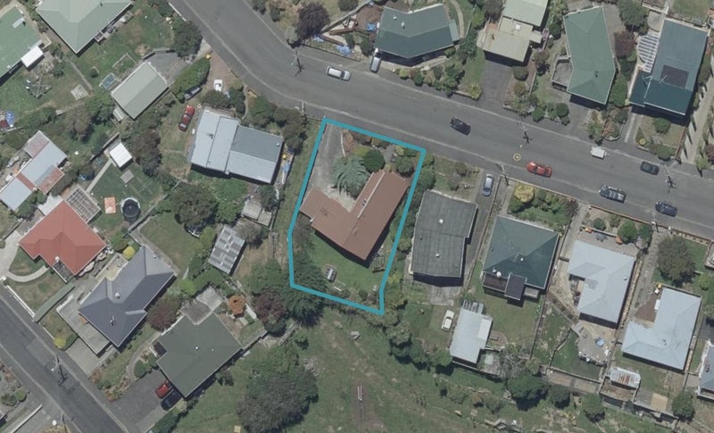 8 Dalrymple Street, Pine Hill, Dunedin - Carousel 1