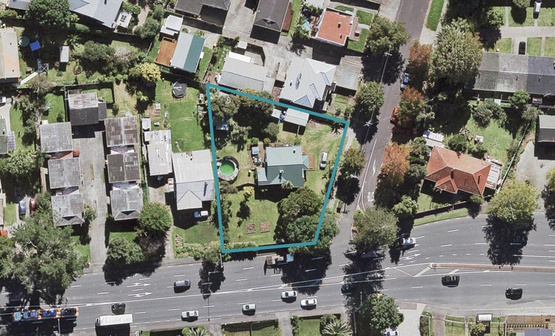 3137 Great North Road, New Lynn, Auckland - Carousel 1