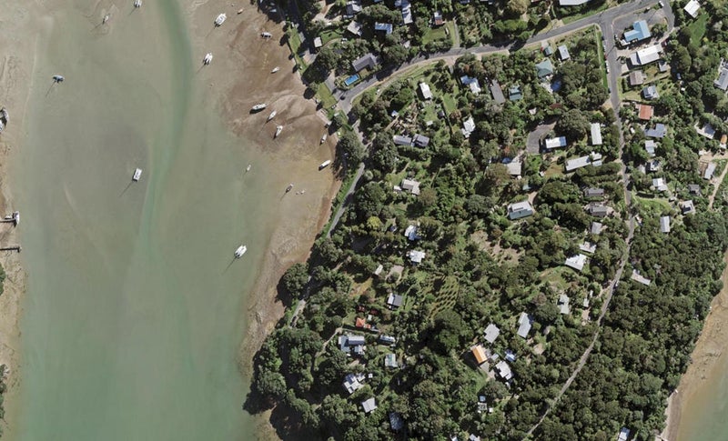 94 Wharf Road, Ostend, Waiheke Island - Carousel 1