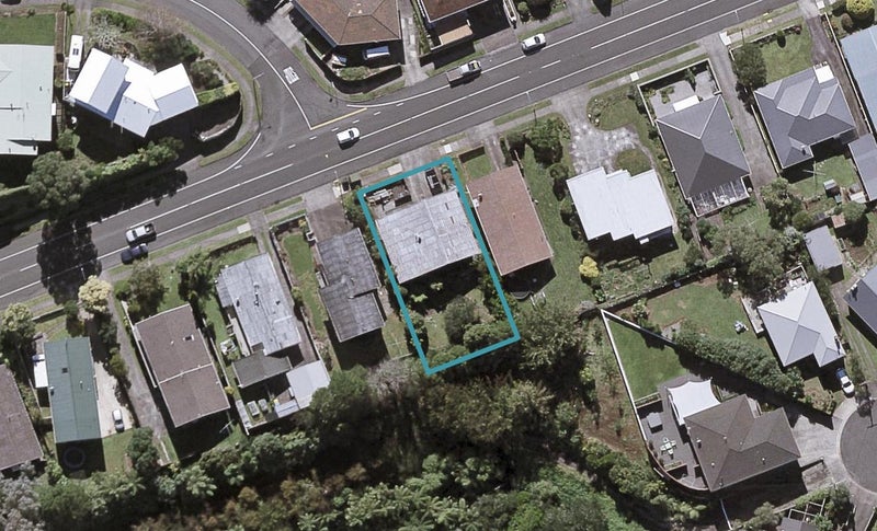13 Cumberland Street, Merrilands, New Plymouth - Carousel 1