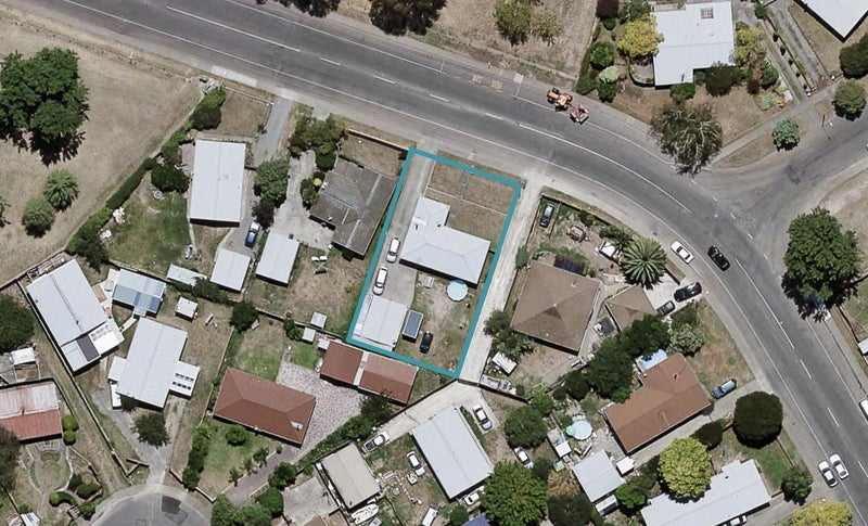 11 Scott Drive, Flaxmere, Hastings - Carousel 1