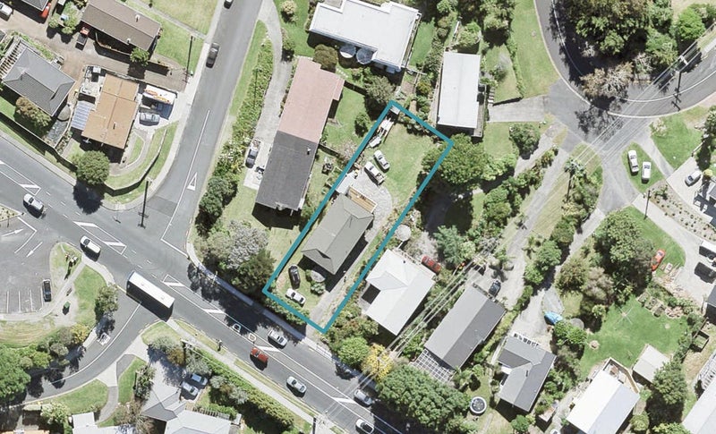 740 Whangaparaoa Road, Manly, Whangaparaoa - Carousel 1