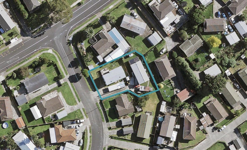 2/4 Trimdon Street, Randwick Park, Auckland - Carousel 1