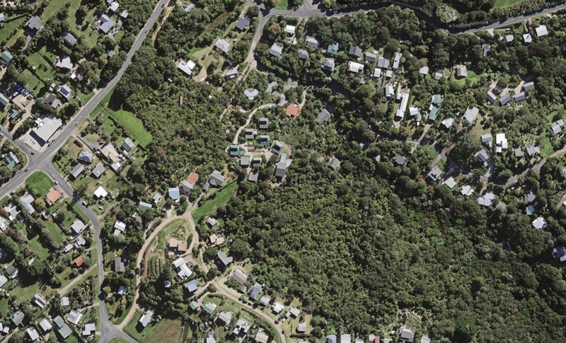 7/8 Victoria Road North, Waiheke Island, Auckland - Carousel 1