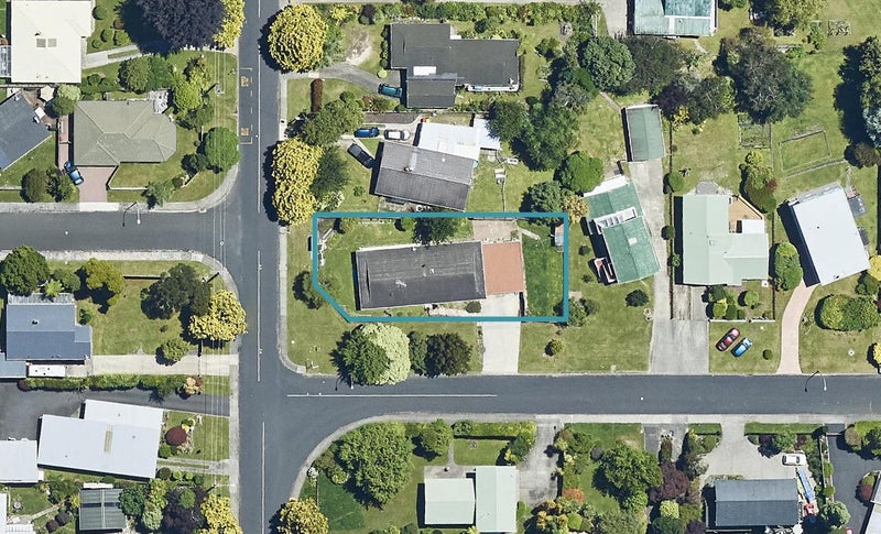 106 Grand Vue Road, Kawaha Point, Rotorua - Carousel 1