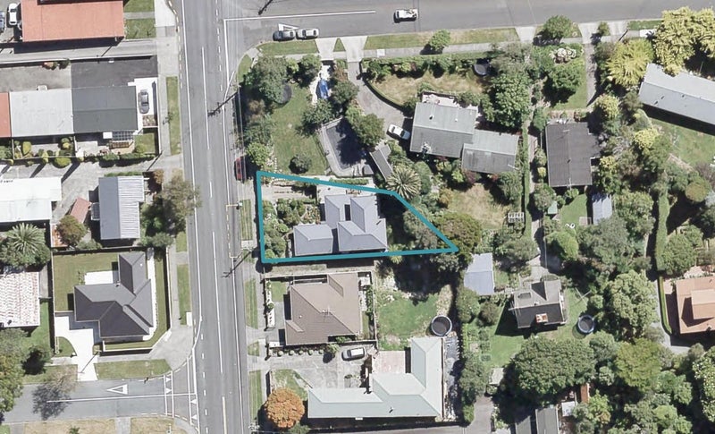 357 Stokes Valley Road, Stokes Valley, Lower Hutt - Carousel 1