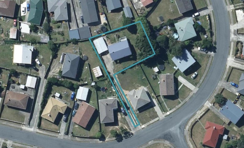 14 Beauzami Crescent, Ascot Park, Porirua - Carousel 1