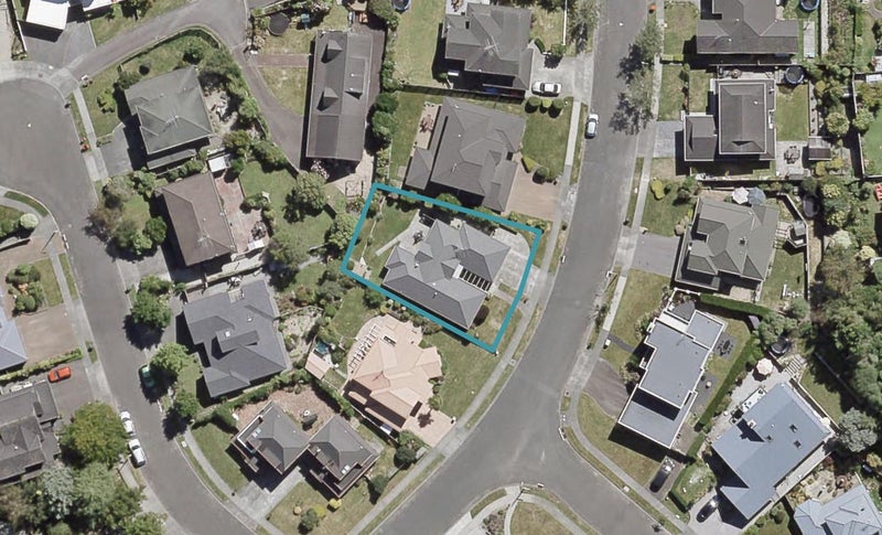 15 Clearwater Terrace, Brown Owl, Upper Hutt - Carousel 1