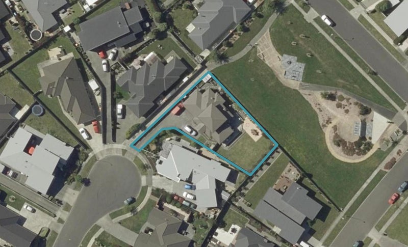 18 Trump Place, Kelvin Grove, Palmerston North - Carousel 1