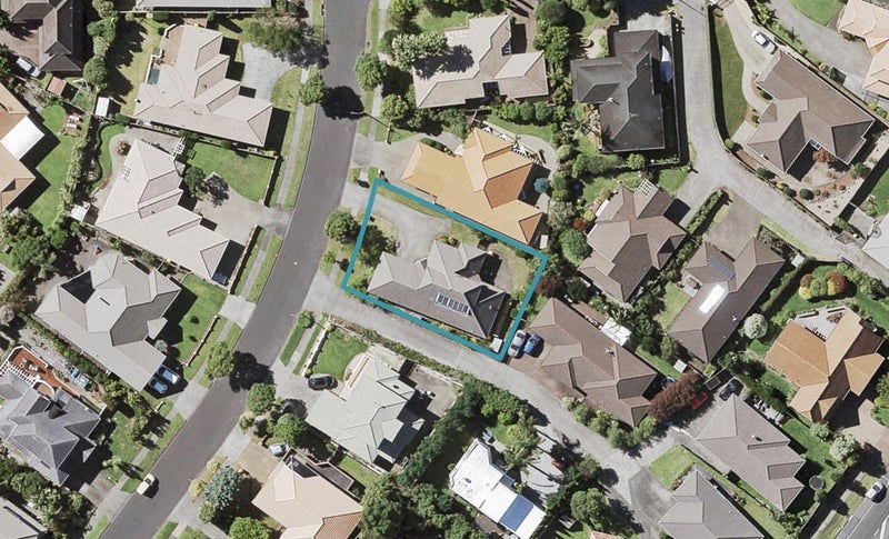 21 Matterhorn Crescent, Northpark, Auckland - Carousel 1
