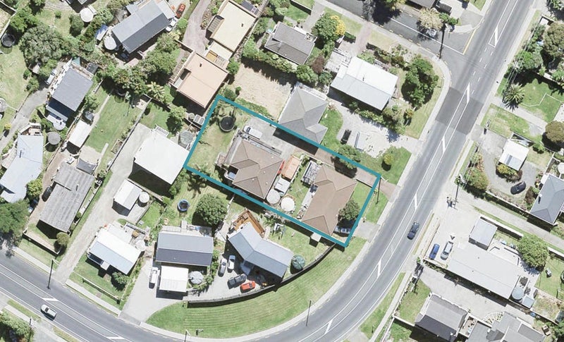 824 Whangaparaoa Road, Manly, Whangaparaoa - Carousel 1