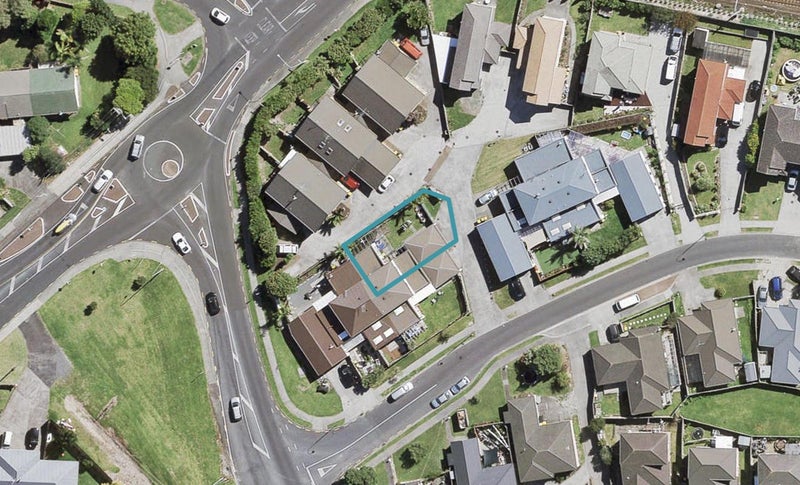 2D Charlenne Close, Ranui, Auckland - Carousel 1