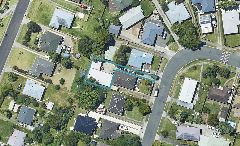27B Henderson Crescent, Parkvale, Tauranga - Carousel 1