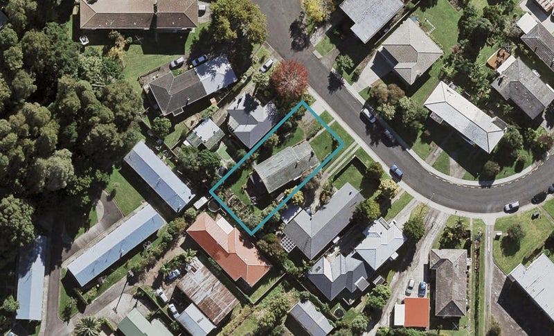 46 Evelyn Place, Hillcrest, Auckland - Carousel 1