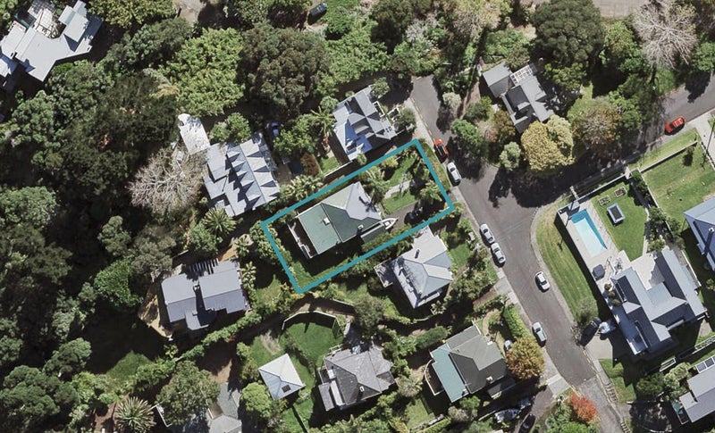 20 Maunganui Road, Birkenhead, Auckland - Carousel 1