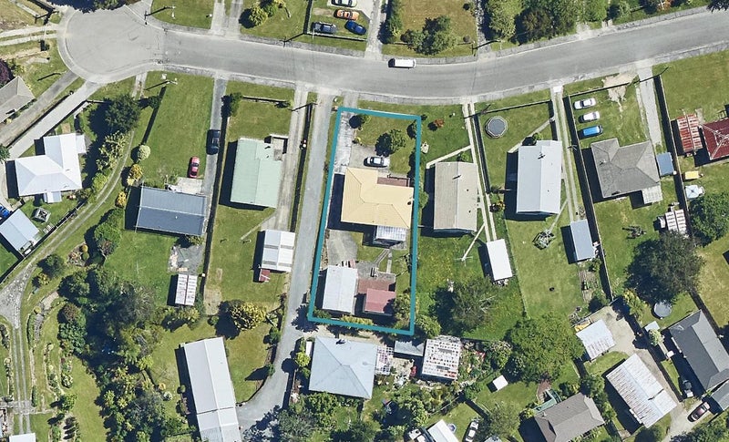 10 Garrick Place, Pukehangi, Rotorua - Carousel 1