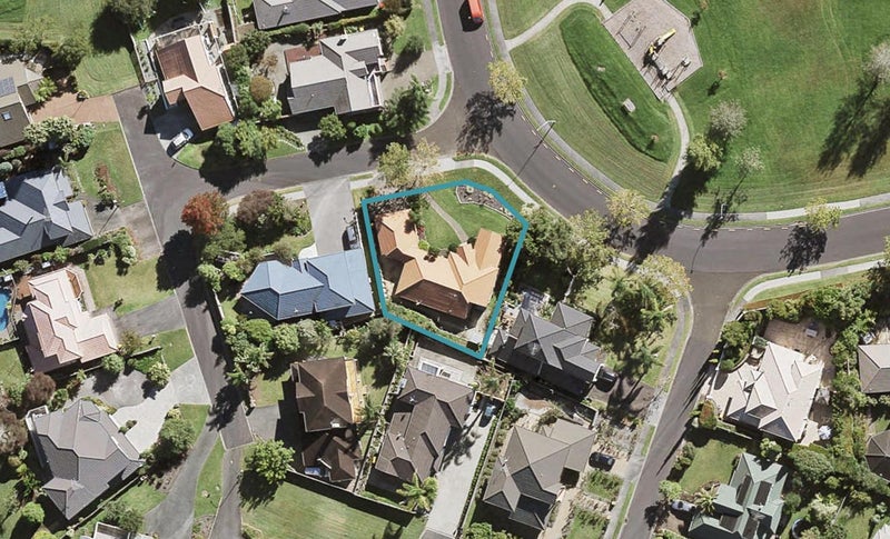 2 Pigeonwood Lane, Albany, Auckland - Carousel 1