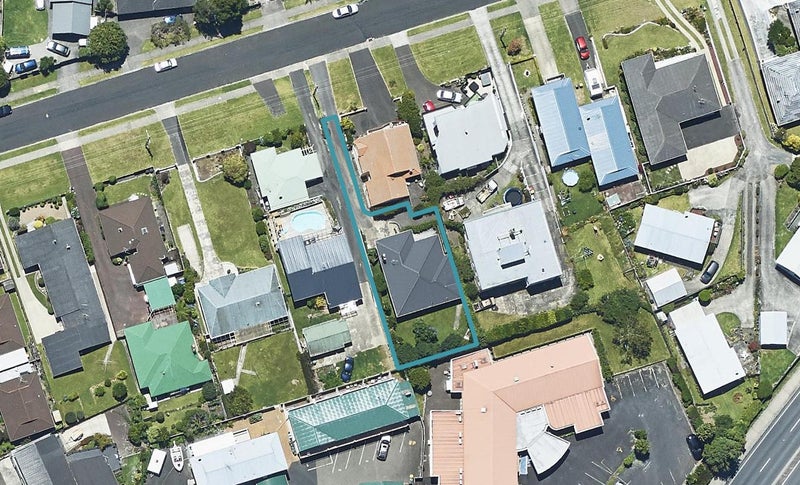 18B Wickham Place, Hairini, Tauranga - Carousel 1