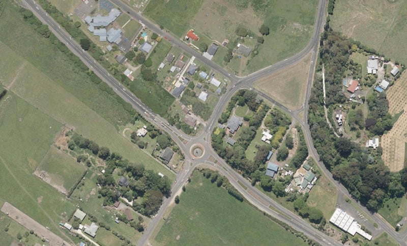 8 Wikitoria Road, Putiki, Whanganui - Carousel 1