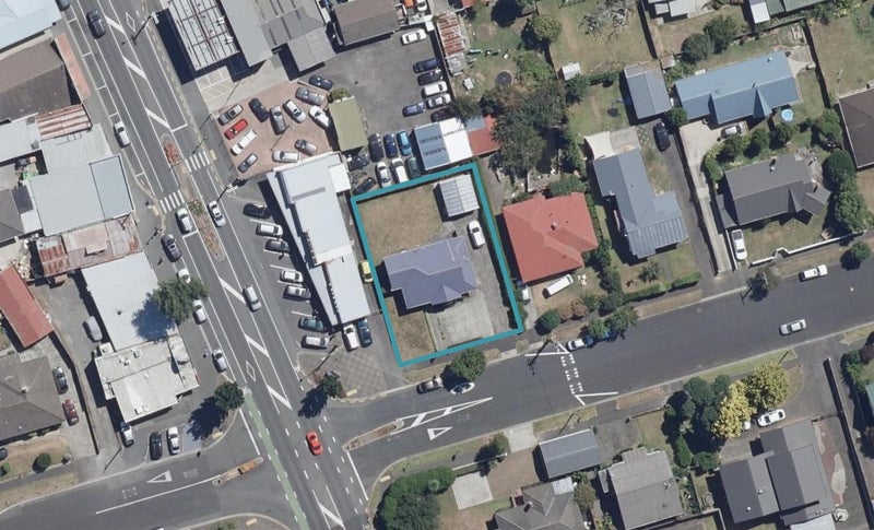 1 Alfred Street, Fairfield, Hamilton - Carousel 1