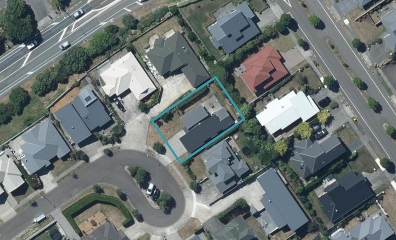 15 Greenstone Place, Aotea, Porirua - Carousel 1