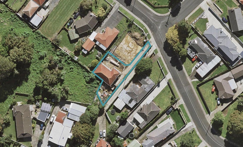 62 Hallberry Road, Mangere East, Auckland - Carousel 1