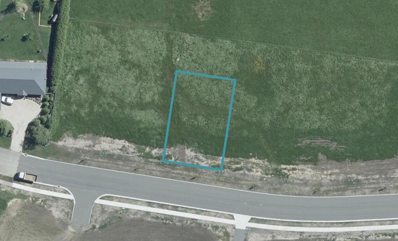 11 Johnson Avenue, Amberley, Amberley - Carousel 1