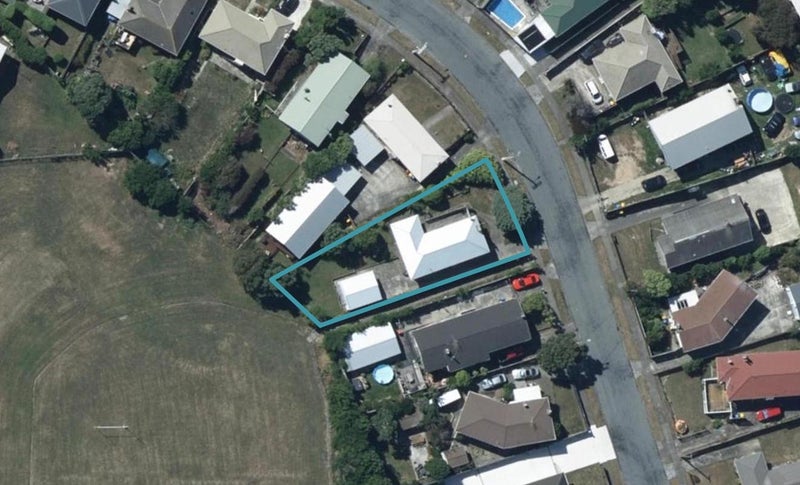 23 Paenui Street, Titahi Bay, Porirua - Carousel 1