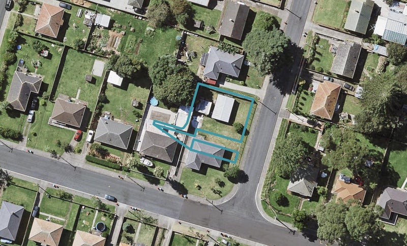 34B Coral Crescent, Panmure, Auckland - Carousel 1