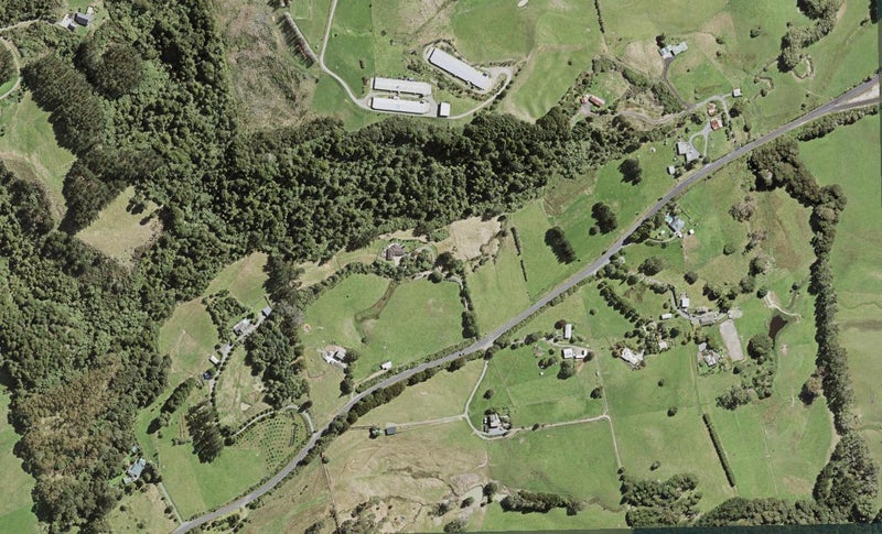 1985 Hunua Road, Papakura - Carousel 1