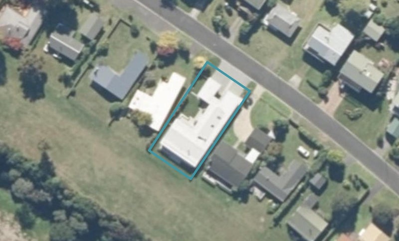 16 Nisbet Terrace, Kinloch, Taupō - Carousel 1