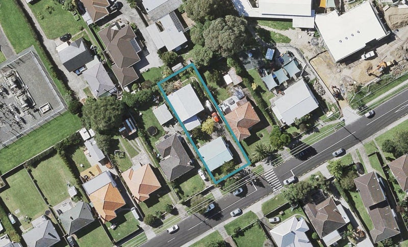 1/20 Roberts Avenue, Bayswater, Auckland - Carousel 1
