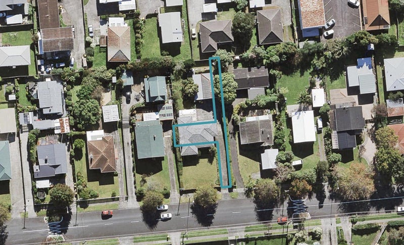 19C Arawa Street, New Lynn, Auckland - Carousel 1
