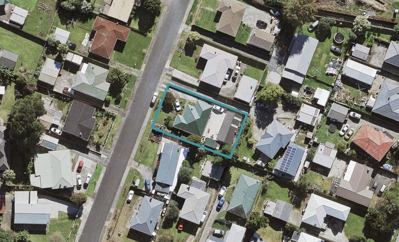 3 Kambalda Street, Mangere Bridge, Auckland - Carousel 1