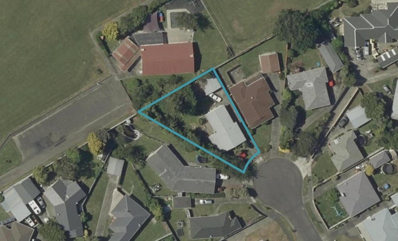11 Austin Place, Awapuni, Palmerston North - Carousel 1