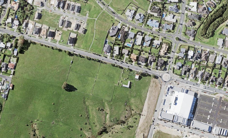 123 Beachlands Road, Beachlands, Auckland - Carousel 1