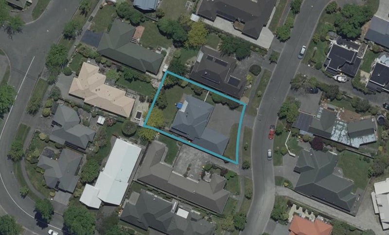5 Claverley Gardens, Avonhead, Christchurch - Carousel 1