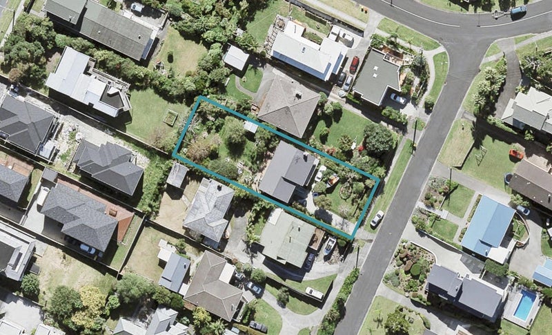 96 Hebron Road, Waiake, Auckland - Carousel 1