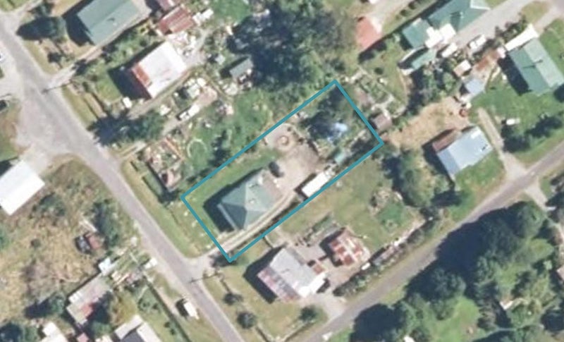 39 Clifford Street, Blackball, Greymouth - Carousel 1