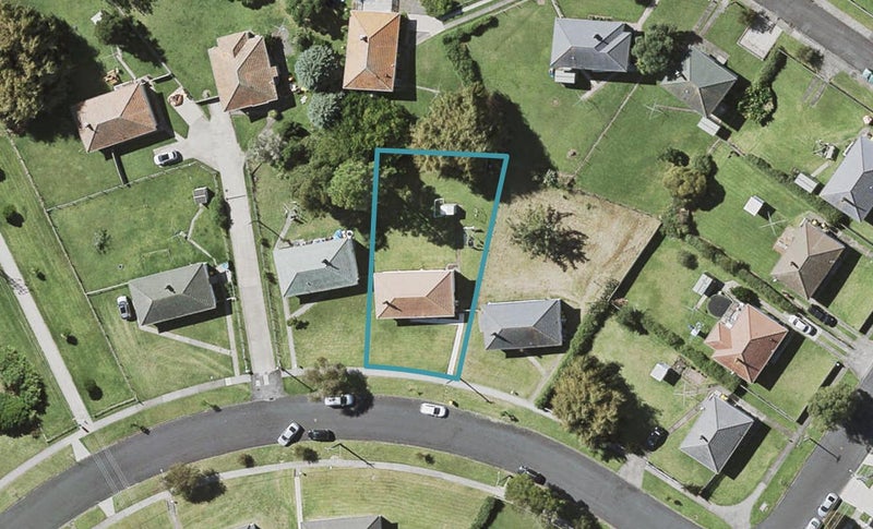 3 Hillary Crescent, Belmont, Auckland - Carousel 1