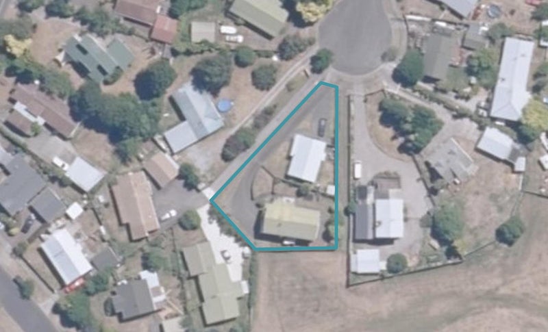 1/8 Anna Place, Hilltop, Taupō - Carousel 1